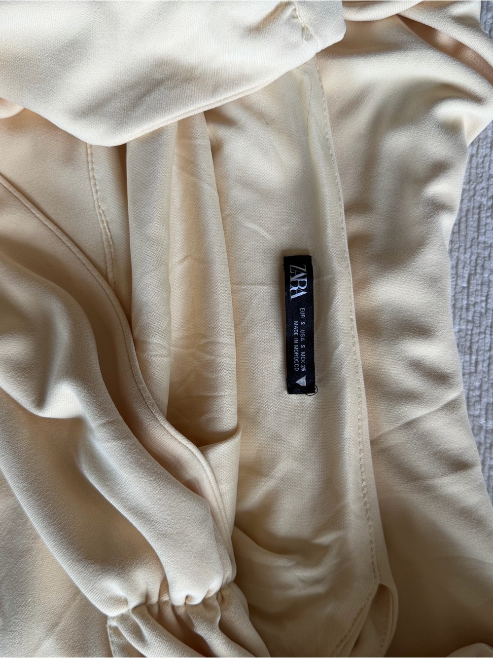 Zara Cream One-Shoulder Ruched Top - Picture 2 of 4